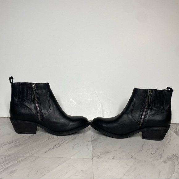 Sofft Ardmore Black Leather Bootie 8 1/2 - Picture 5 of 15
